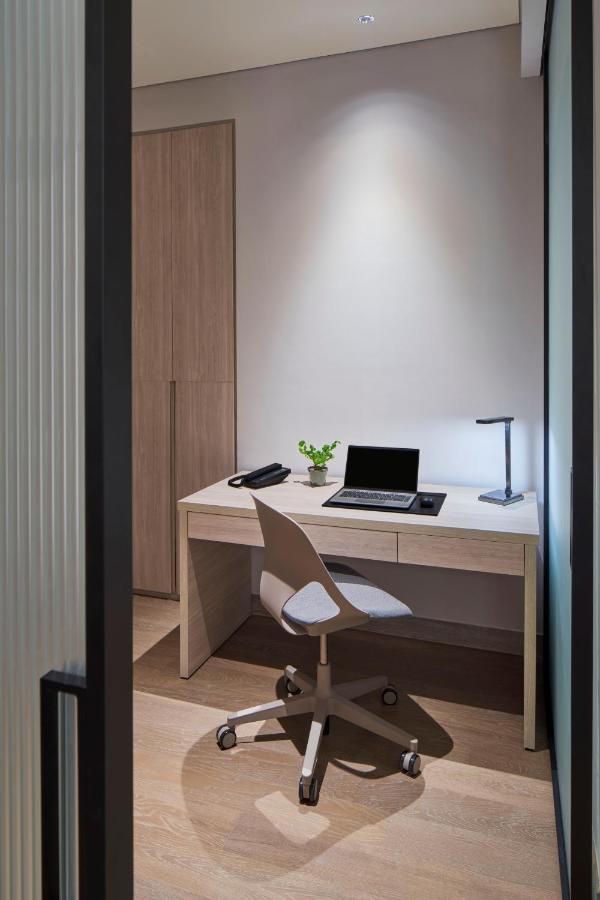Parkroyal Serviced Suites Jakarta Exterior photo
