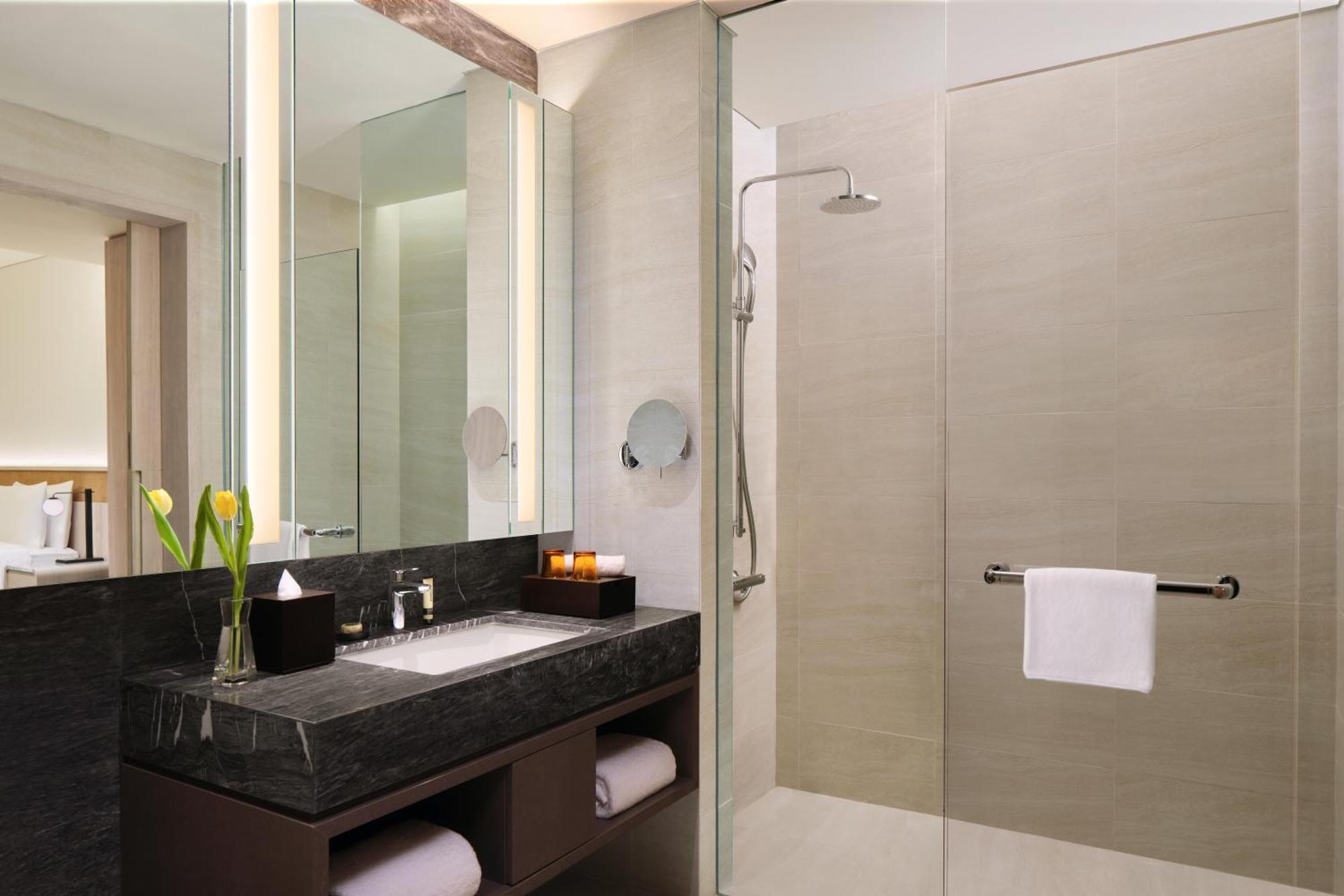 Parkroyal Serviced Suites Jakarta Exterior photo