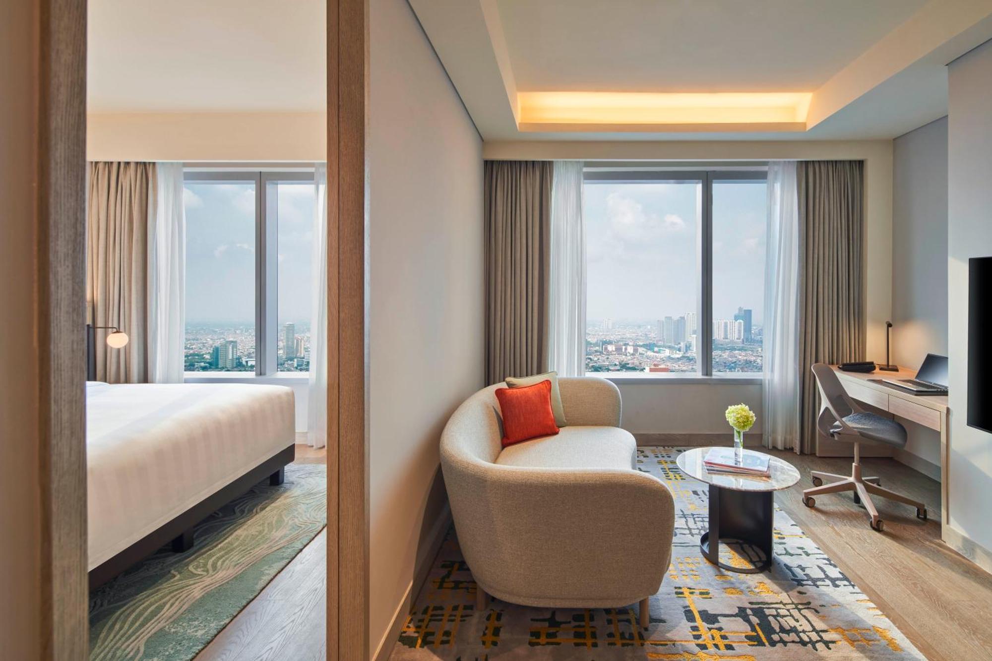 Parkroyal Serviced Suites Jakarta Exterior photo